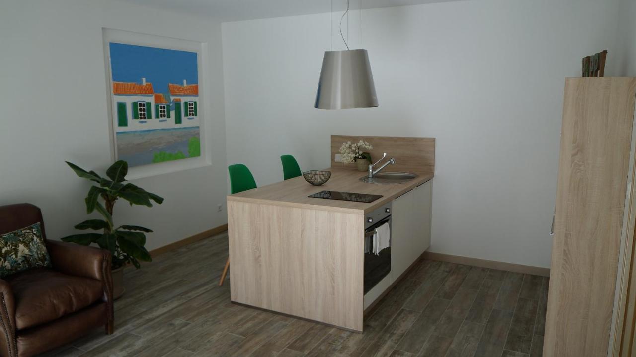 Les Palmiers - Vacation Home Saint-Xandre Exterior foto